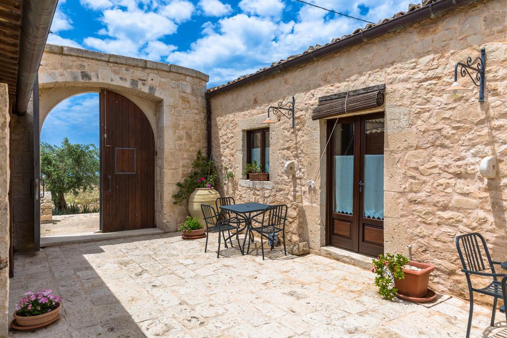 La Muraglia Residenza Turistica Rurale Санта-Кроче- Камерина Экстерьер фото