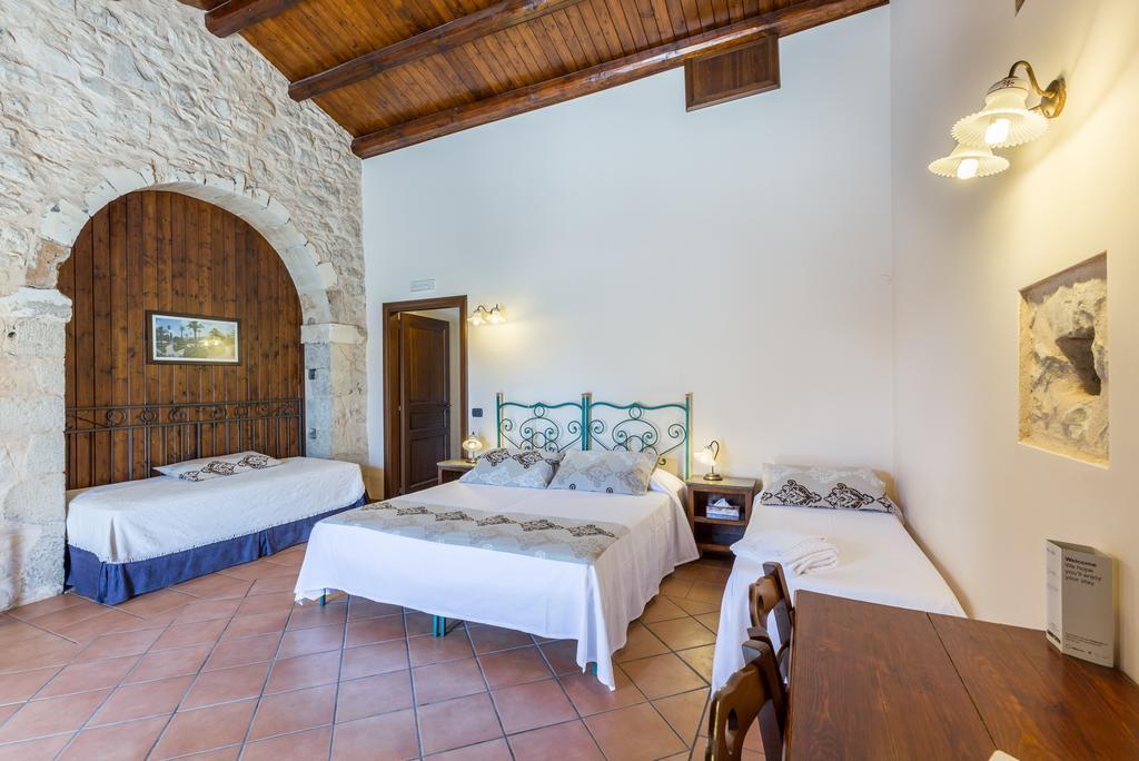La Muraglia Residenza Turistica Rurale Санта-Кроче- Камерина Экстерьер фото
