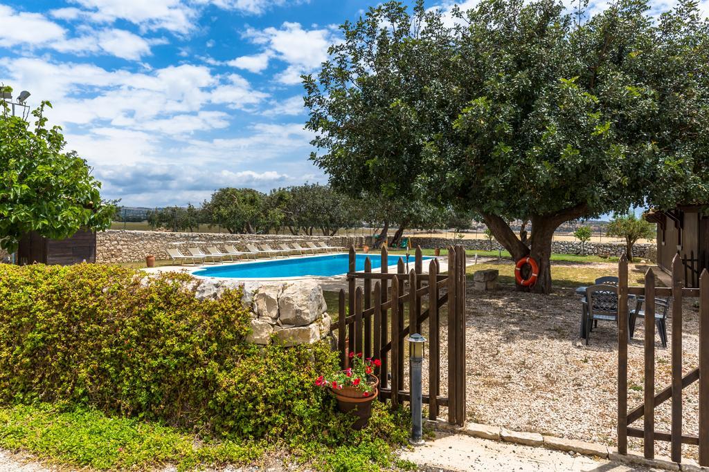 La Muraglia Residenza Turistica Rurale Санта-Кроче- Камерина Экстерьер фото