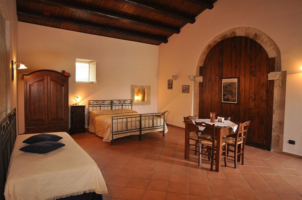 La Muraglia Residenza Turistica Rurale Санта-Кроче- Камерина Экстерьер фото
